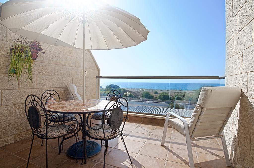 Nahariya Beachfront Exterior photo